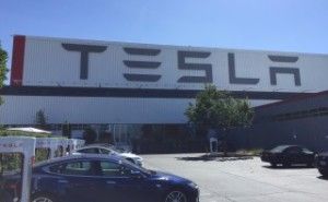 自動車業界のパラダイムシフト 見えてきた、2030年の技術社会 （その1）