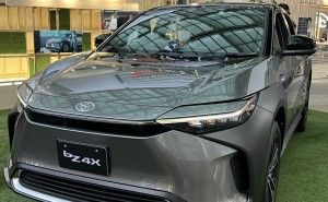 トヨタ bZ4X試乗 次世代エネルギー車とものづくり（その6）