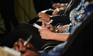 説明力向上のポイントは、相手の経験と知識を使って伝えること